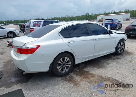 2015 Honda Accord Lx z USA, uszkodzony, nr VIN 1HGCR2F39FA077714